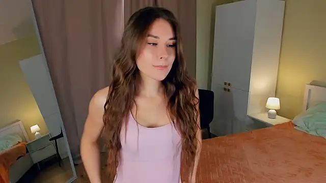 Snapshot of MinaRuzzo chatting on October 3, 2025, 4:09 am MinaRuzzo online show from October 3, 2025, 4:09 am