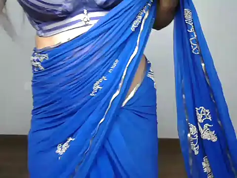 Snapshot of mooonlightbaby chatting on March 5, 2026, 4:03 pm mooonlightbaby online show from March 5, 2026, 4:03 pm