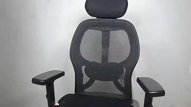 Snapshot of mooonlightbaby chatting on April 7, 2026, 4:18 pm mooonlightbaby online show from April 7, 2026, 4:18 pm