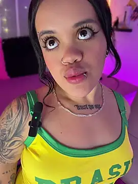 Snapshot of Sussyroxxx chatting on July 7, 2026, 6:47 am Sussyroxxx online show from July 7, 2026, 6:47 am