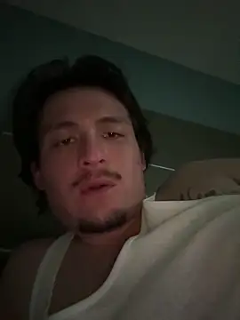 Snapshot of itsthecatchh chatting on November 4, 2025, 3:16 am itsthecatchh online show from November 4, 2025, 3:16 am