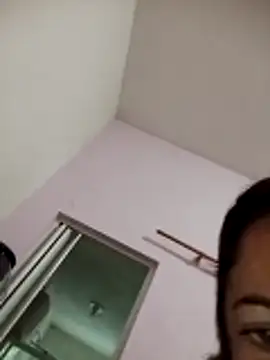 misteriosabb000 online show from April 26, 2026, 9:18 am