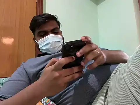 Romeo Sam2 online show from September 29, 2025, 8:19 am