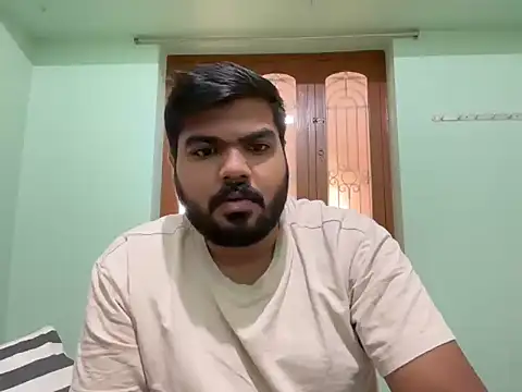 Romeo Sam2 online show from November 17, 2025, 3:45 am