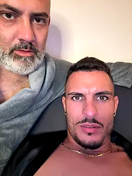 WildFlame2525 online show from October 18, 2025, 9:04 pm