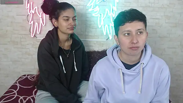 Gaby and Mei online show from October 17, 2025, 3:42 am