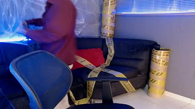 Kuregari xs online show from October 30, 2025, 3:30 am