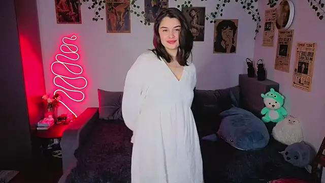 kira kick online show from October 23, 2025, 5:23 pm