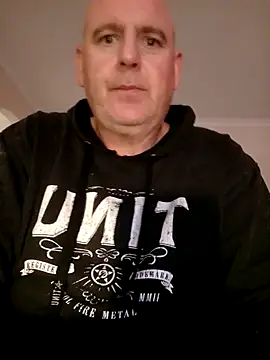 Snapshot of here2play_69 chatting on September 28, 2025, 12:05 am here2play 69 online show from September 28, 2025, 12:05 am