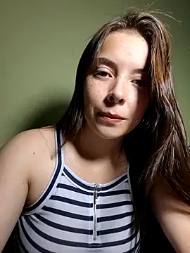 EmmaValencia  online show from November 4, 2025, 4:44 am