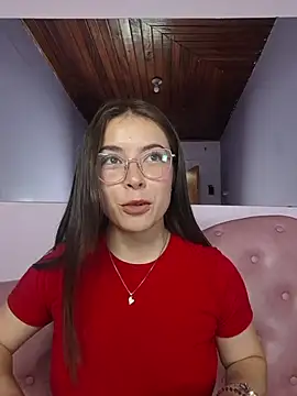 EmmaValencia  online show from March 3, 2026, 10:04 pm