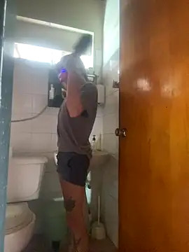 monroedelrey online show from September 29, 2025, 4:23 pm