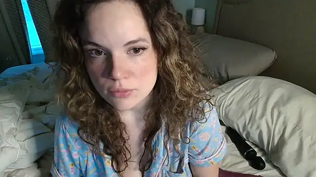 Snapshot of ClaireZX chatting on October 9, 2025, 12:14 pm ClaireZX online show from October 9, 2025, 12:14 pm