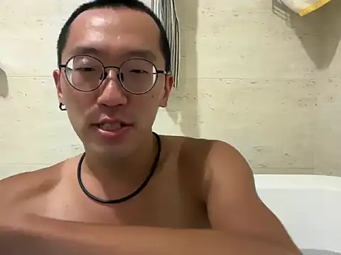 Snapshot of mrcaiziv chatting on October 22, 2025, 4:29 pm mrcaiziv online show from October 22, 2025, 4:29 pm