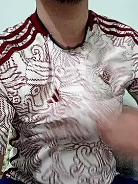 Zero231212 online show from November 14, 2025, 3:05 am