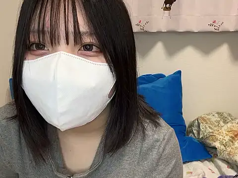 YUKINA 00 online show from September 28, 2025, 2:33 pm