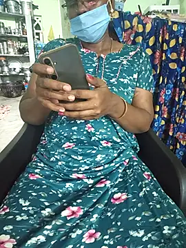 Snapshot of Tamilselviroja- chatting on May 18, 2026, 2:01 pm Tamilselviroja- online show from May 18, 2026, 2:01 pm