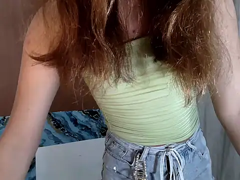 amandareddragon online show from June 14, 2026, 4:42 pm