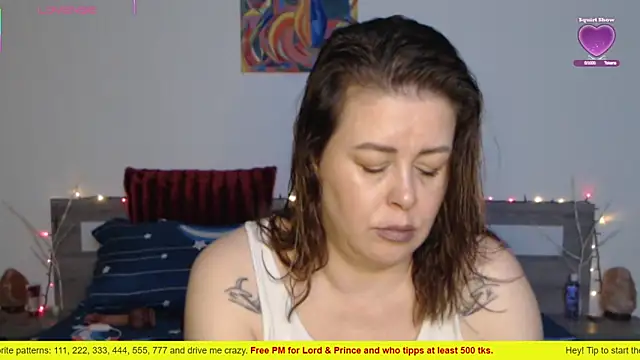 1Felicity1 online show from November 4, 2025, 4:11 am