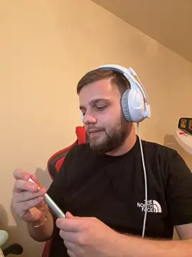 Snapshot of KingAdonisss chatting on November 2, 2025, 2:19 pm KingAdonisss online show from November 2, 2025, 2:19 pm