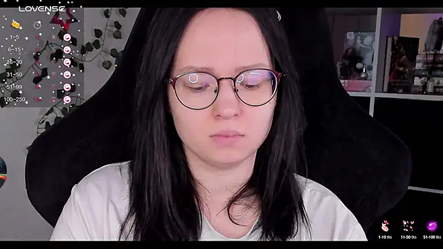 Snapshot of power_robynn chatting on October 10, 2025, 11:09 am power robynn online show from October 10, 2025, 11:09 am