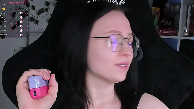 Snapshot of power_robynn chatting on November 6, 2025, 11:33 am power robynn online show from November 6, 2025, 11:33 am