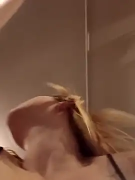 Snapshot of Queen2454 chatting on February 27, 2026, 12:16 pm Queen2454 online show from February 27, 2026, 12:16 pm