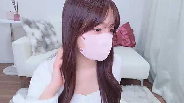 Seira  nn online show from March 8, 2026, 1:15 pm