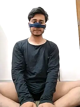 Aman4321ammu online show from October 26, 2025, 8:04 pm