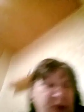 Apeesynka55211 online show from February 15, 2026, 6:04 pm