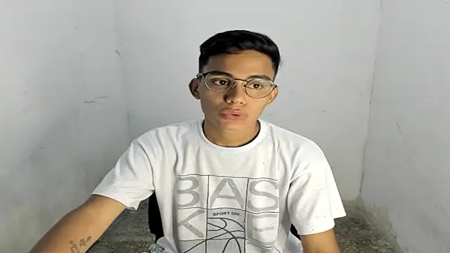 Deivi colins 23 online show from October 6, 2025, 10:18 pm