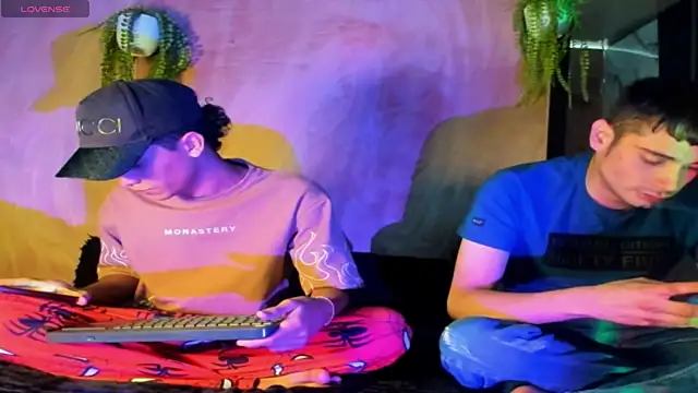 Snapshot of milo_crave chatting on October 2, 2025, 12:56 pm milo crave online show from October 2, 2025, 12:56 pm