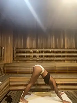 tia   fox online show from November 25, 2025, 6:30 pm