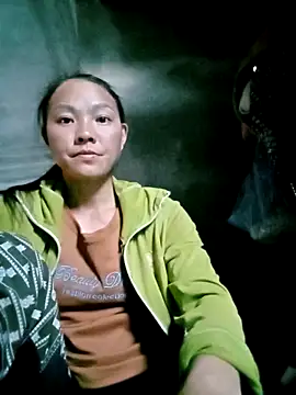 Snapshot of mntzz88 chatting on October 22, 2025, 10:15 am mntzz88 online show from October 22, 2025, 10:15 am