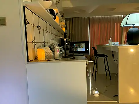 Snapshot of xiaowan_x chatting on October 2, 2025, 7:48 am xiaowan x online show from October 2, 2025, 7:48 am