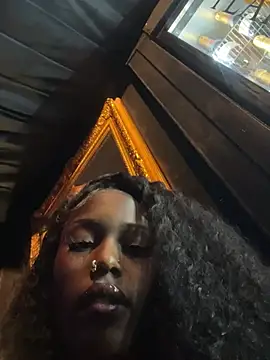 Snapshot of StarElexis chatting on March 2, 2026, 10:05 pm StarElexis online show from March 2, 2026, 10:05 pm