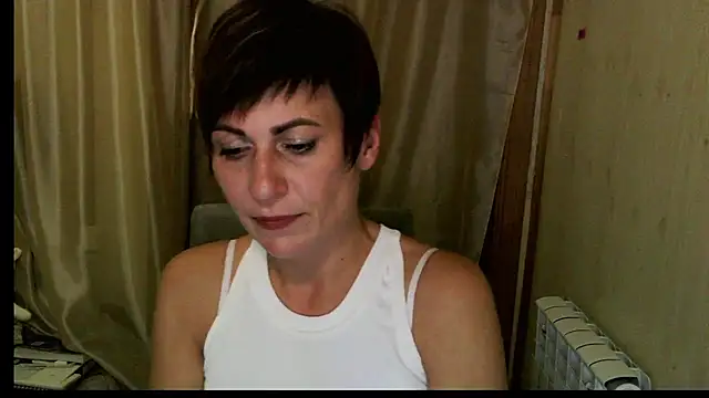 Snapshot of Ashley_Brookss chatting on October 8, 2025, 5:10 pm Ashley Brookss online show from October 8, 2025, 5:10 pm