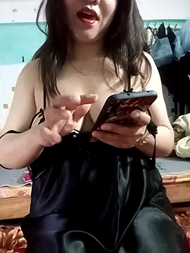 Snapshot of ZingCii chatting on October 16, 2025, 4:30 pm ZingCii online show from October 16, 2025, 4:30 pm