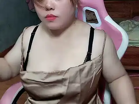 Snapshot of Sunna104 chatting on April 10, 2026, 1:05 pm Sunna104 online show from April 10, 2026, 1:05 pm