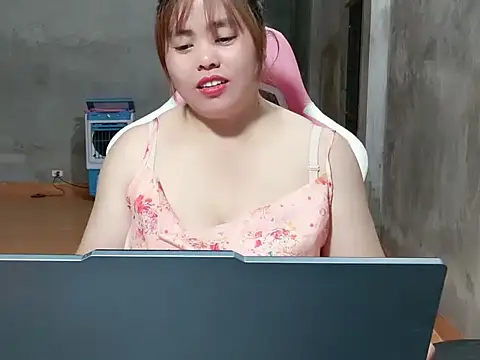 Snapshot of Sunna104 chatting on April 11, 2026, 3:16 pm Sunna104 online show from April 11, 2026, 3:16 pm