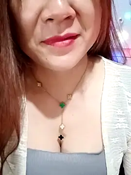 Moue-angel online show from October 17, 2025, 4:20 pm