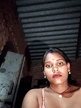 Katrina kaif143 online show from October 3, 2025, 4:48 pm