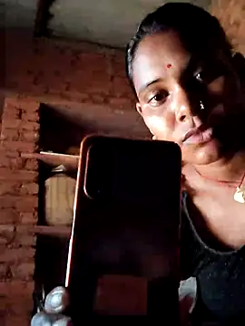 Katrina kaif143 online show from October 4, 2025, 4:54 am