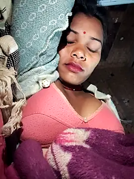 Katrina kaif143 online show from December 14, 2025, 10:47 pm