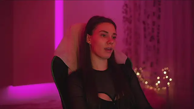 CandyStorm online show from April 3, 2026, 11:03 pm