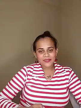 Snapshot of Naughtysilk chatting on October 21, 2025, 7:47 pm Naughtysilk online show from October 21, 2025, 7:47 pm