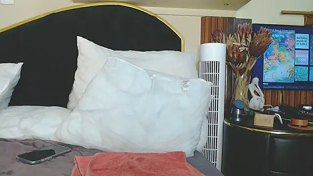 CynnxxxBarb online show from March 6, 2026, 8:38 pm