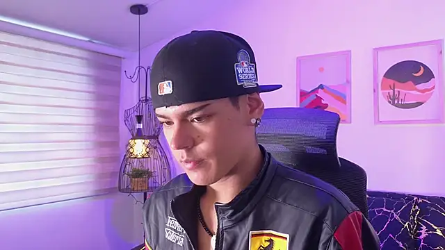 Snapshot of kevienmiet chatting on October 1, 2025, 11:27 am kevienmiet online show from October 1, 2025, 11:27 am