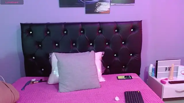 Jazmin ny online show from October 22, 2025, 1:44 pm