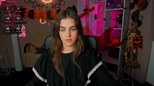 lina fox12 online show from October 31, 2025, 12:06 pm